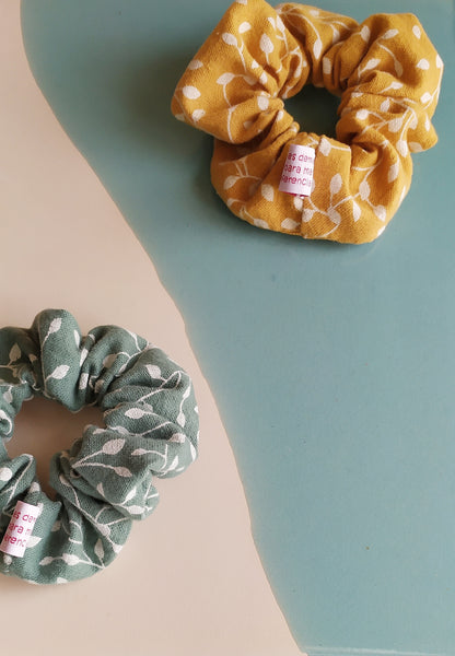 Scrunchie menta estampado floral