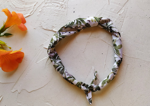 Scrunchie estampado tropical