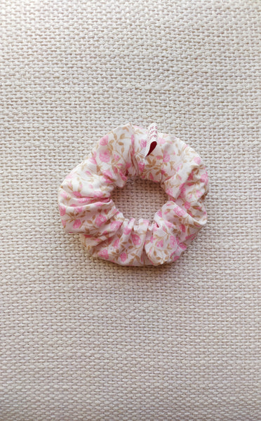 Scrunchie estampado florecillas pastel